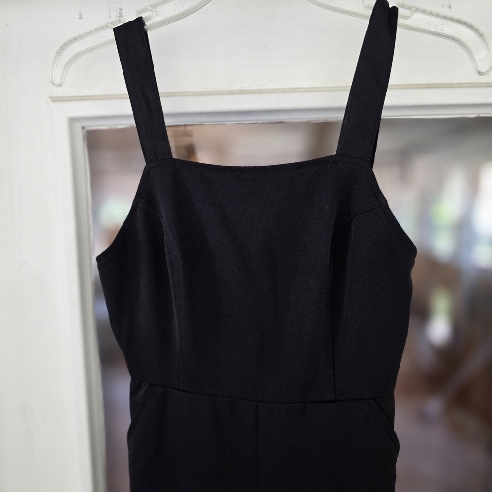 Urban Outfitters Black Cropped Jumpsuit Romper One Piece XS Extra Small